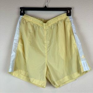Adidas Yellow Shorts M E001
